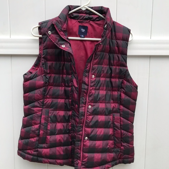 GAP Red and Black Checkered Vest - Picture 6 of 12
